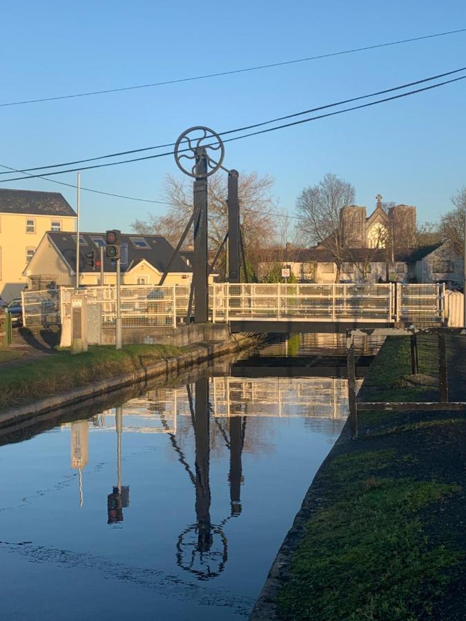 Stay Barrow Blueway - The Stables Monasterevin Kültér fotó